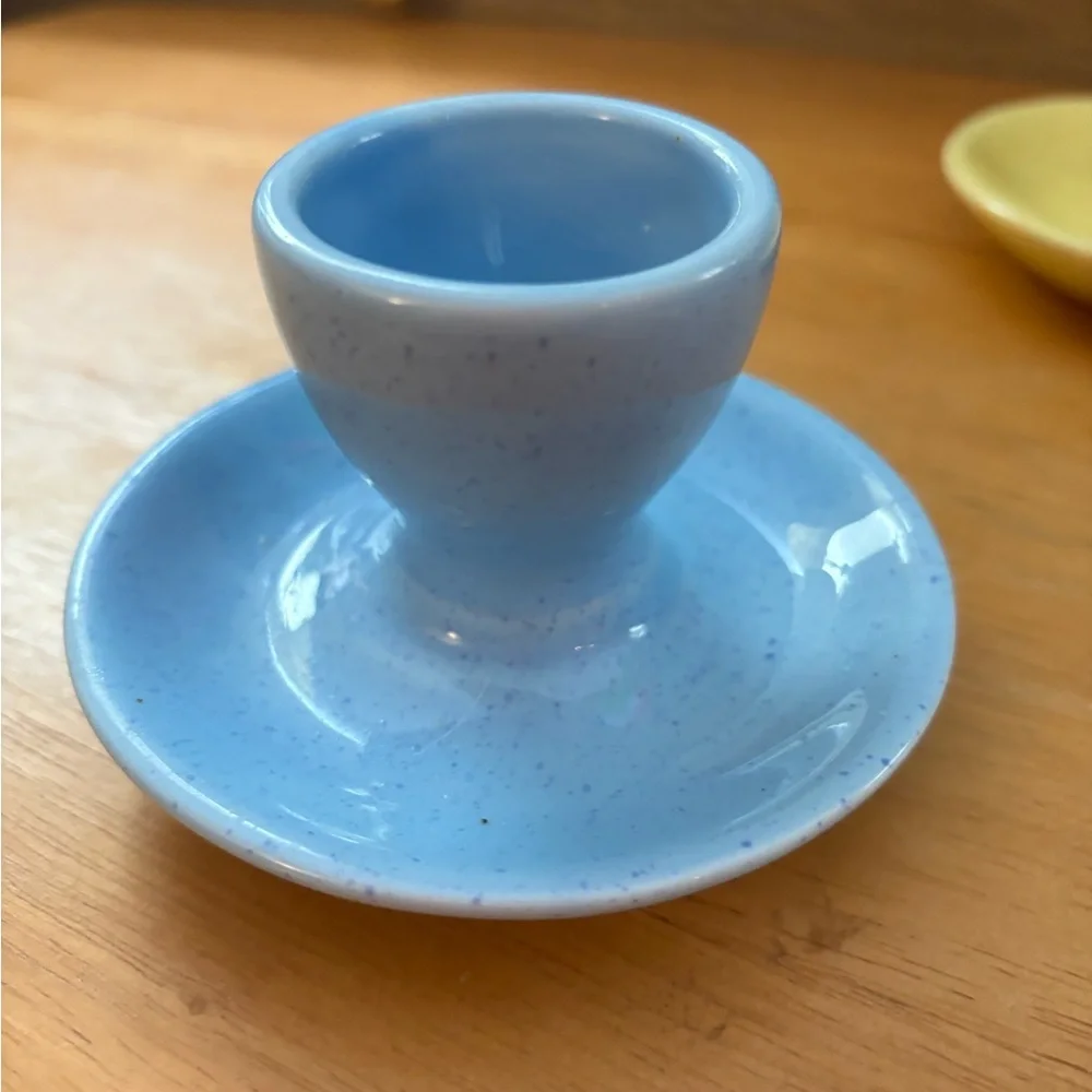 WILLIAMS-SONOMA Set of Speckled Pastel Blue and Yellow Ceramic Egg Cups